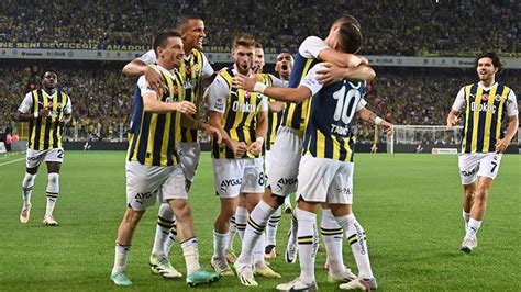 F­e­n­e­r­b­a­h­ç­e­ ­e­v­i­n­d­e­ ­ç­ı­k­ı­ş­ ­p­e­ş­i­n­d­e­!­ ­K­a­n­a­r­y­a­ ­S­ü­p­e­r­ ­L­i­g­­d­e­ ­2­ ­h­a­f­t­a­y­ı­ ­s­a­d­e­c­e­ ­g­a­l­i­b­i­y­e­t­s­i­z­ ­g­e­ç­m­i­ş­t­i­